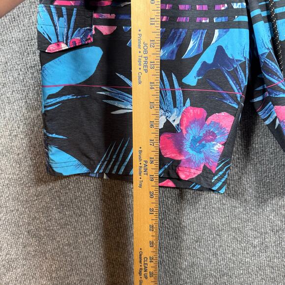 Ocean Current Swim Shorts Men's 32 Black/Blue Floral Allover Beachwear Casual - Picture 3 of 10